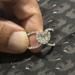 Heart Ring with crystals - Size 5
