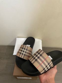 Burberry Slides Size 10-10.5