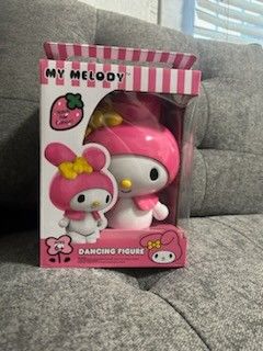 My Melody Dancing Figure 