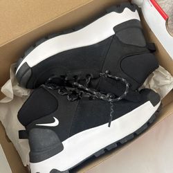 Nike Hiking Boots 