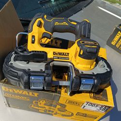 DEWALT
ATOMIC 20V MAX Cordless Brushless Compact 1-3/4 in. Bandsaw (Tool Only)