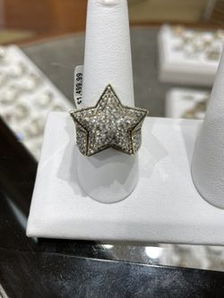 Men’s diamond star Ring 10 karat gold