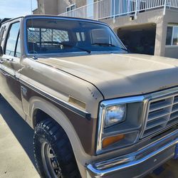1985 F250 Diesel Low Miles 6.9  Original Smog exempt