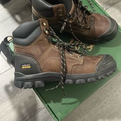 Brand New Ariat Men’s 7.5 Boots