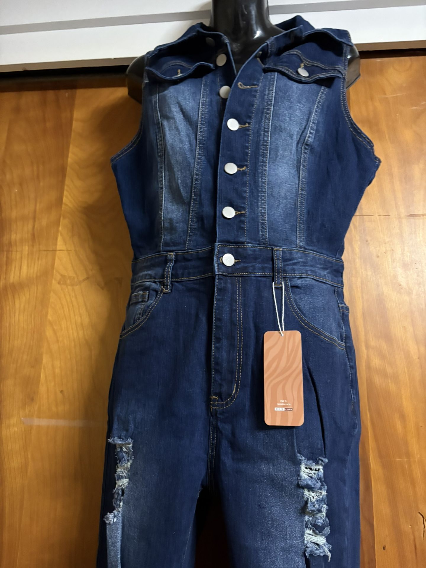 Brand New Coming From SHEIN Size Large