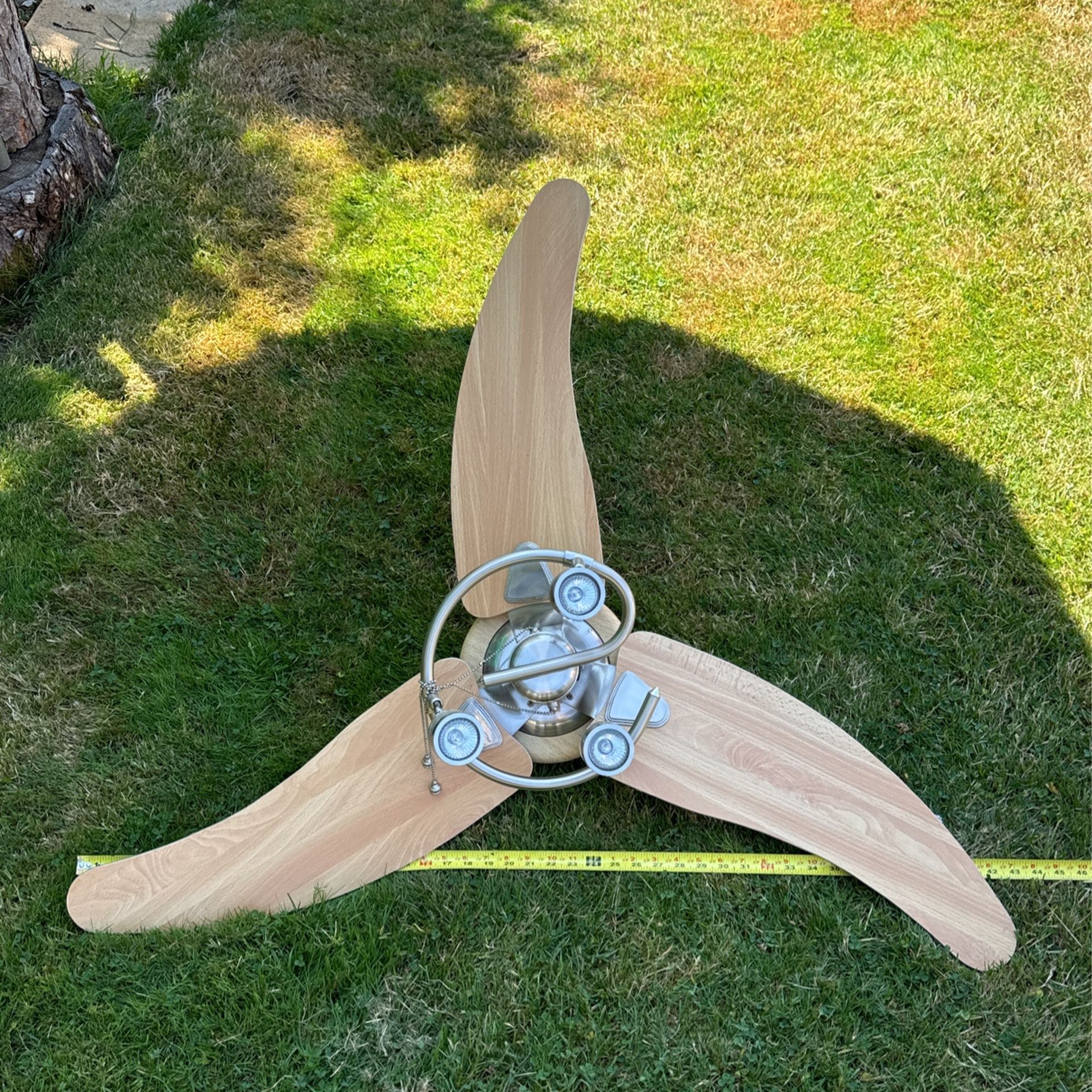 Celing Fan ( HARBOR BRREEZE CO. )
