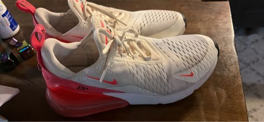 Nike Air Max 270 Sneakers