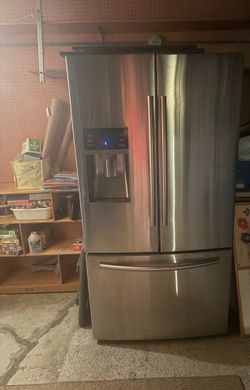 Samsung 28 cu ft French Door Refrigerator – Stainless Steel