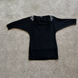 Rare White Houe Black Market knit t Blouse tunic shirt top bead chic Sz M