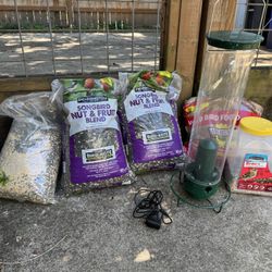  Squirrel Proof Bird Feeder $250 Value
