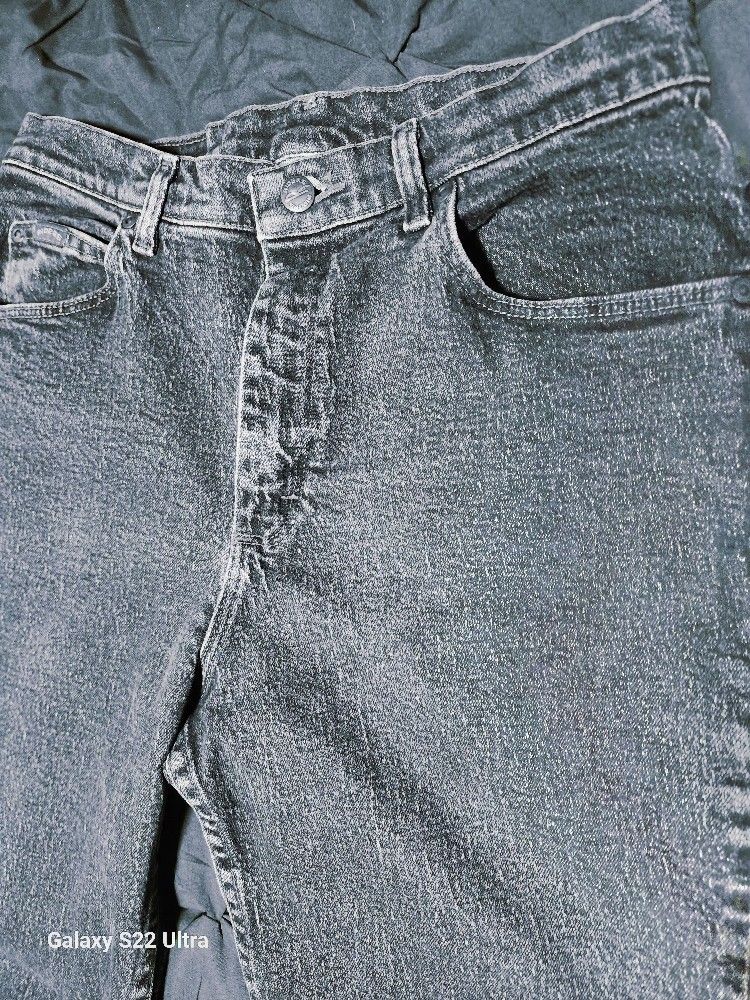 πΏππ π
πππππ Jeans