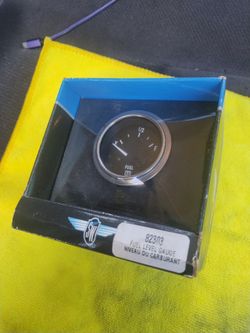 New Stewart Warner 82303, Fuel Level Gauge, 2-1/16", Elec 240Ohm, E-1/2-F, DLX (1 MIN)
$40