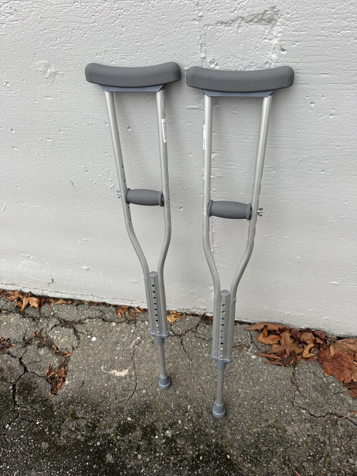 Crutches 