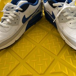 NIKE MEN’S AIR MAX 90