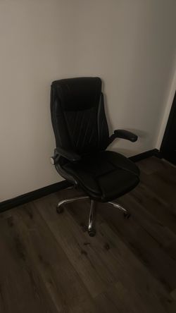 Office chair ( rotatable ) for sale