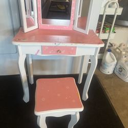 Girls Vanity