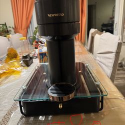 Nespresso Coffee Machine – Like New (Moving Sale) $75 only
