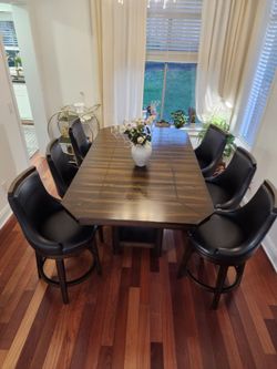 Dining table 72-54×41 High 36, 6 chair