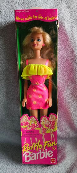 Vintage 1994 Mattel Ruffle Fun Barbie #12433