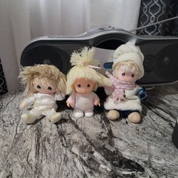 SELLING TOGETHER  3  PRECIOUS MOMENTS  SMALL DOLLS IN GOOD CONDITION  CLEAN VERY SO CUTE 