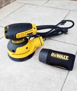 DeWALT corded Random Orbit Sander