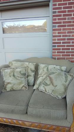 Love seat