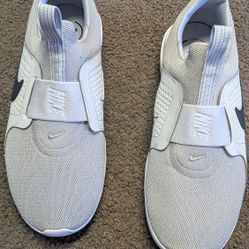 Men's Nike Size 10 1/2