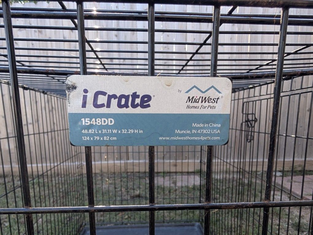 I Crate Large Pet cage In Great Shape and Portable!