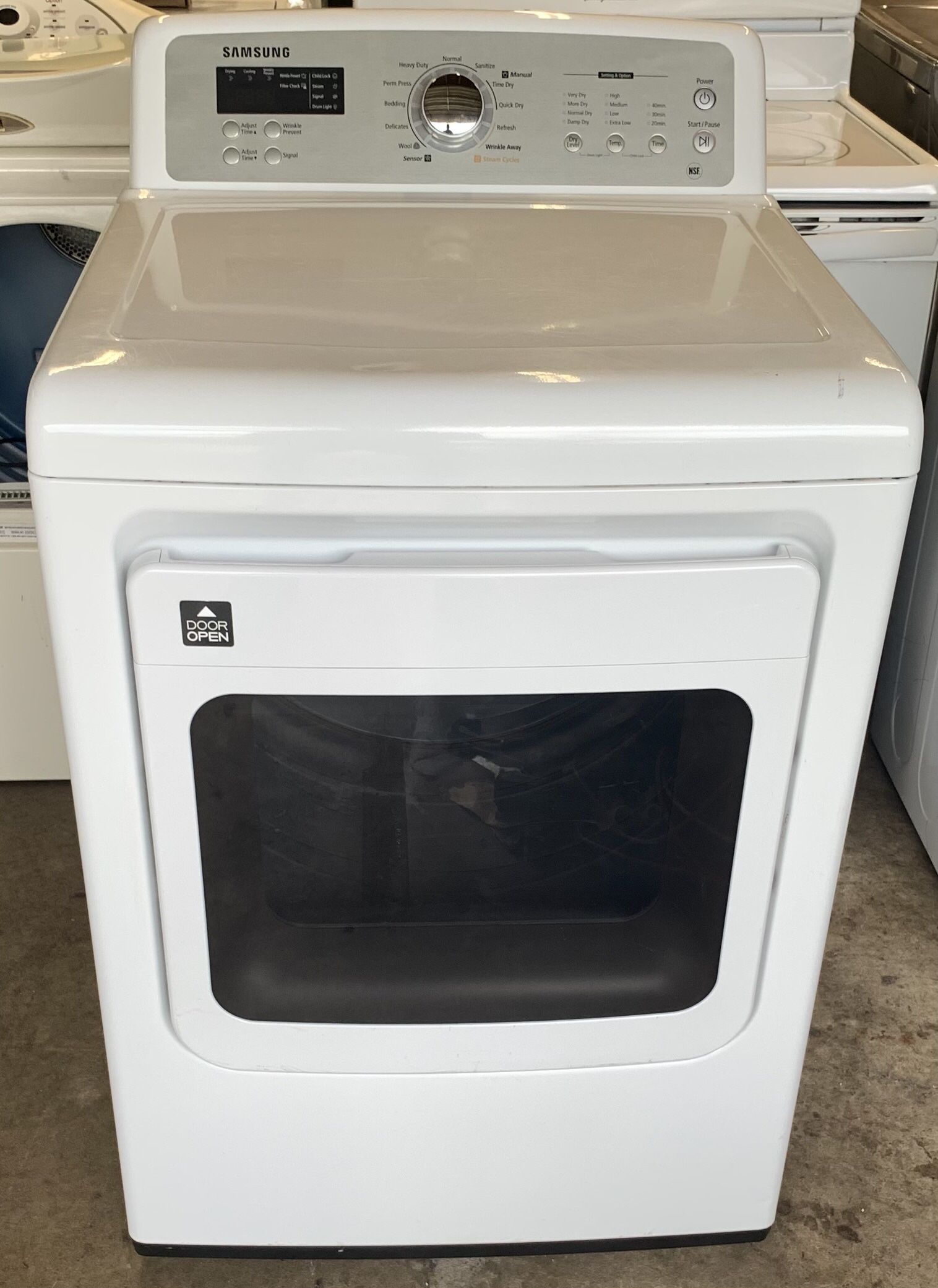 Samsung Electric Dryer- With Steam- Works Great- 8 Yrs Old (60 Day Warranty)