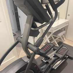 Elliptical - Was In The 2nd Bedroom. Works Perfectly 