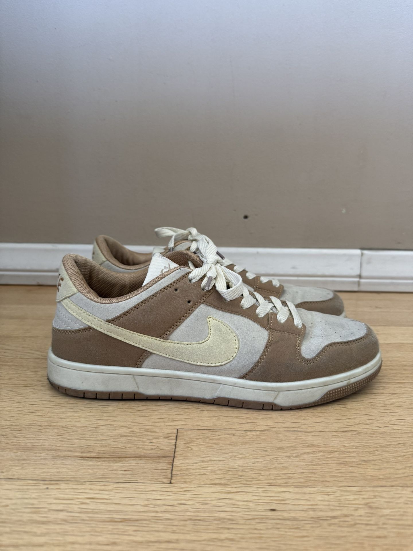 Nike Dunk Low Brown Beige Size 9