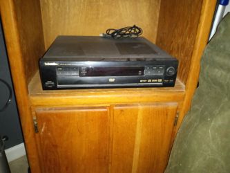 5 Disc DVD Player