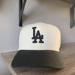 New Era La Dodgers 7 1/4 Fitted Hat