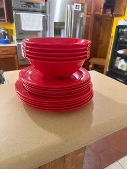 Melamine Dinner plates & bowls