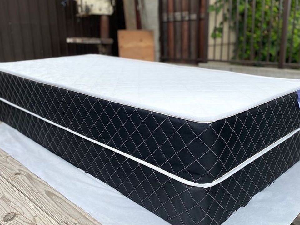 Twin Bed