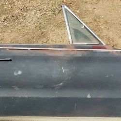 Dodge Charger Right Door 1966 – 1967
