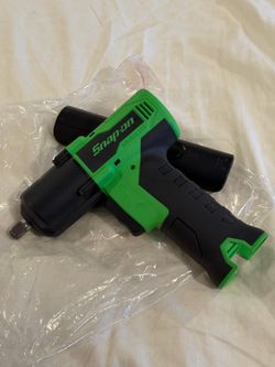 Snap-on 14.4 V 3/8” Drive Impact Wrench