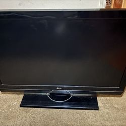 42 LG TV