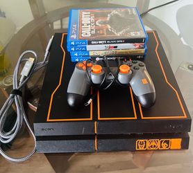 PlayStation 4 - Call of Duty Black Ops Limited Edition