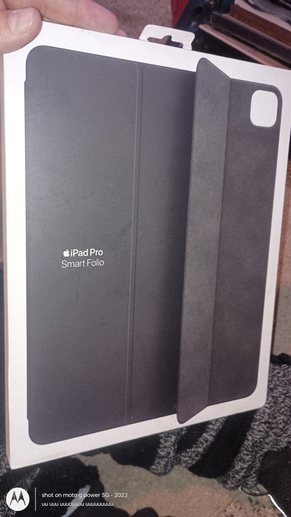 I Pad Pro Smart Folio New Never Been Used