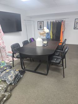 Large Conference Table / Desk + 6 Black Leather Executive Chairs – Like New