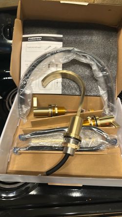 Phiestina Faucet (Brand NEW!)