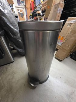 Trash can