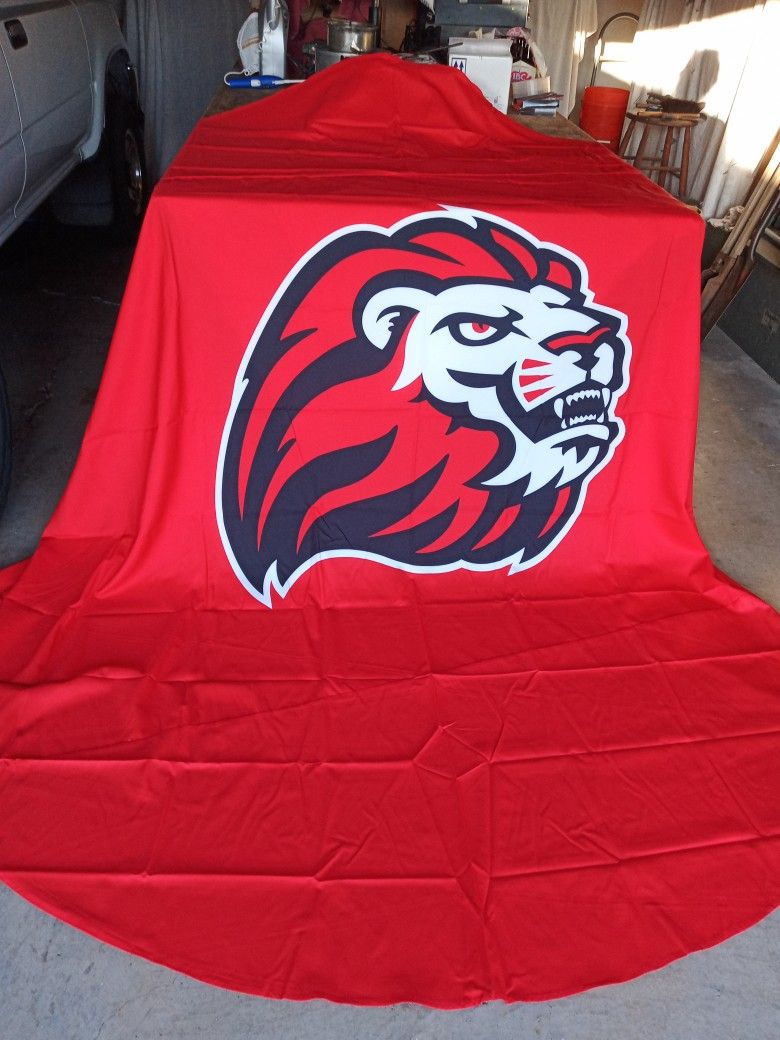Lion Head Banner / Table Cover