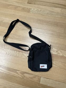 Nike Crossbody Pouch