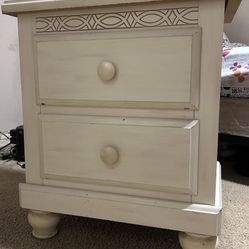 Nightstand 