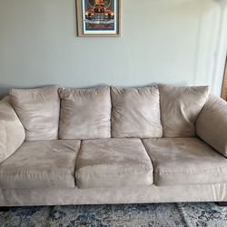 MATCHING COUCH AND LOVESEAT