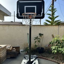 Backyard Basketball Hoop