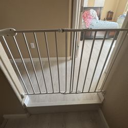 Baby Gate Wall Mounted