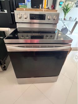 Samsung 30 in. Wide 4 Elements